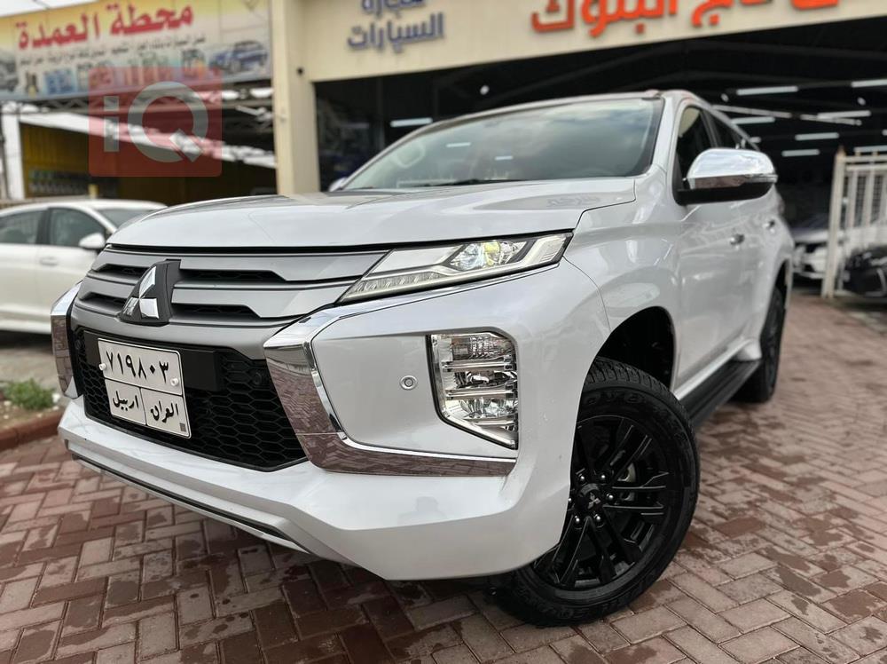 میتسوبیشی پاجیرۆ سپۆرت